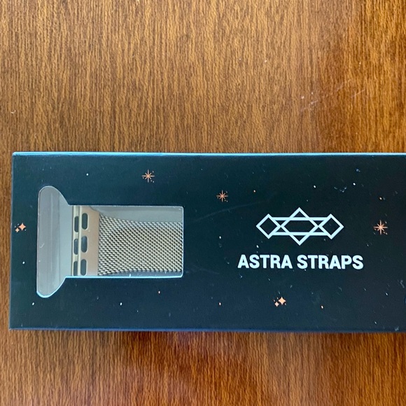 Astra Straps Aere Slim Stainless Steel Apple Watch Band in Champagne Gold 38mm - Picture 2 of 2